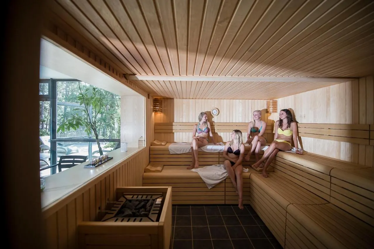 **** Holiday park Domaine Lou Capitelle & Spa Vogue France